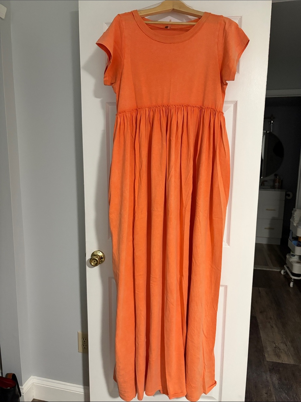 Women’s orange Short-Sleeve Maxi Dress